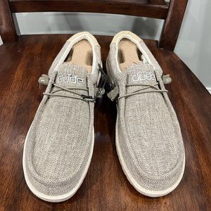 NWT Hey Dudes Wallet Woven Beige